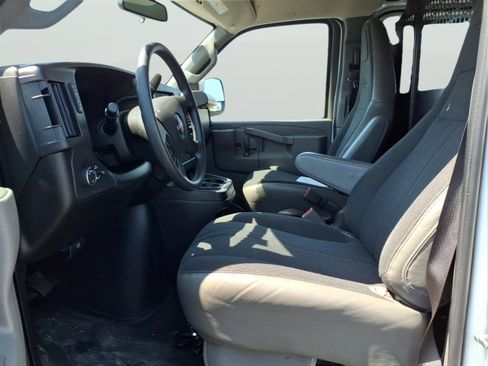 Used 2024 GMC Savana 2500 w/ Driver Convenience Package RWD image 15