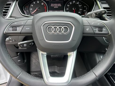 Used 2023 Audi Q5 2.0T Premium w/ Convenience Package AWD/4WD image 14
