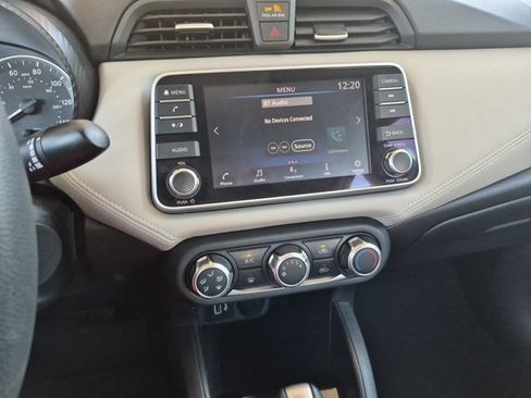Used 2020 Nissan Versa SV FWD image 13