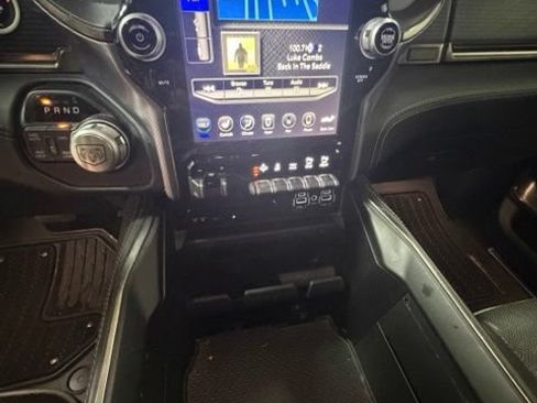 Used 2019 RAM 1500 Limited AWD/4WD image 19