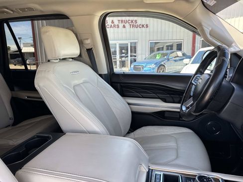 Used 2021 Ford Expedition Platinum RWD image 11