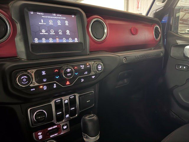 Used 2019 Jeep Wrangler Unlimited Rubicon AWD/4WD image 17