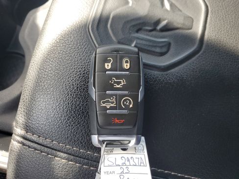 Used 2023 RAM 1500 Laramie image 30