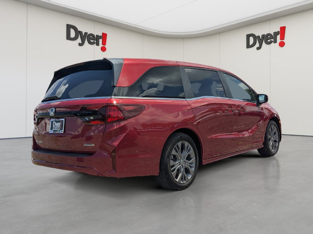 Used 2025 Honda Odyssey Touring image 4