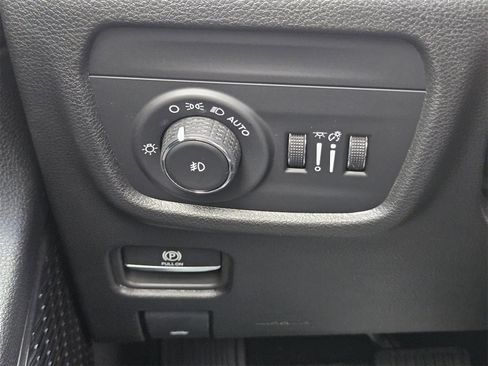 New 2025 Jeep Grand Cherokee L Limited image 22