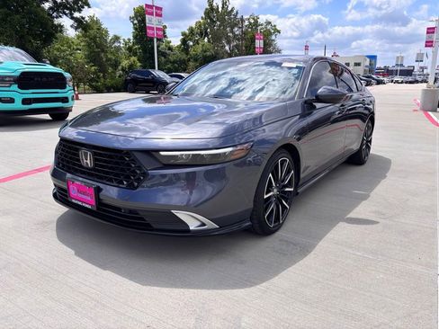 Used 2024 Honda Accord Touring image 1