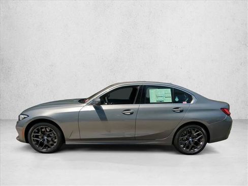 Used 2025 BMW 330i xDrive Sedan w/ Convenience Package AWD/4WD image 5