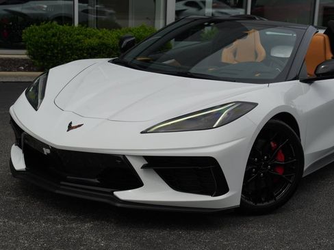 Used 2023 Chevrolet Corvette Stingray Preferred Conv w/ Z51 Performance Package RWD image 2