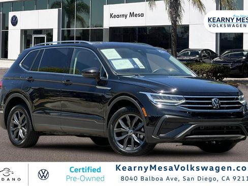 Used 2024 Volkswagen Tiguan SE FWD image 1
