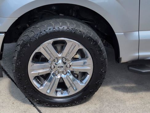 Used 2020 Ford F150 XLT w/ Equipment Group 302A Luxury AWD/4WD image 10