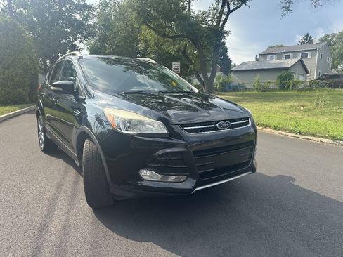 Used 2014 Ford Escape Titanium FWD image 2
