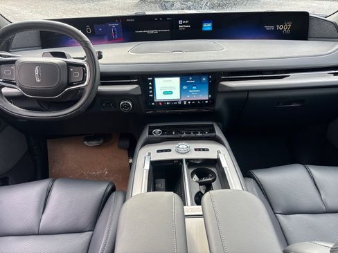 New 2026 Lincoln Navigator Reserve w/ Jet Appearance Package AWD/4WD image 29