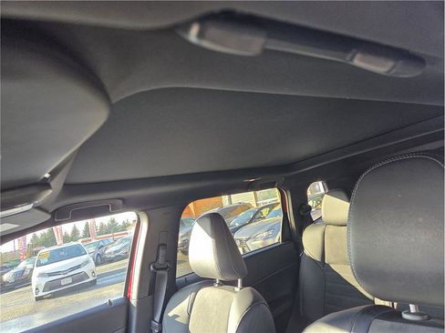 Used 2024 Mitsubishi Outlander Ralliart image 18