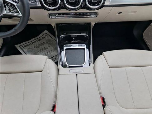 Used 2026 Mercedes-Benz GLB 250 image 18