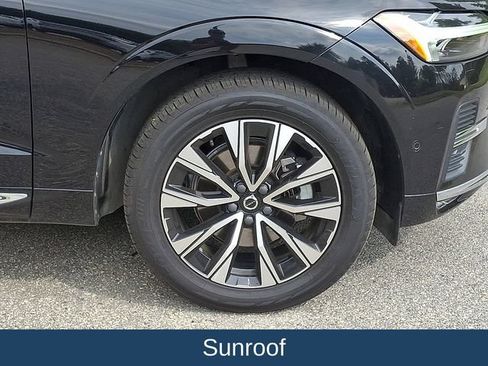 Used 2023 Volvo XC60 B5 Plus AWD/4WD image 10