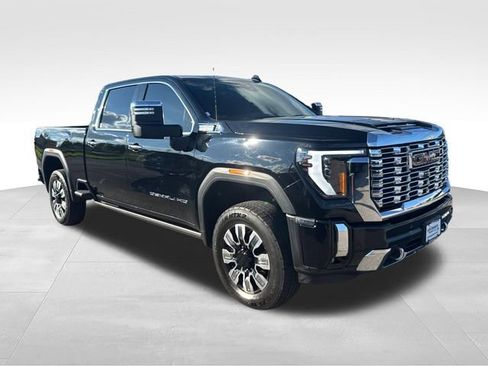 Used 2024 GMC Sierra 2500 Denali w/ Denali Reserve Package AWD/4WD image 7