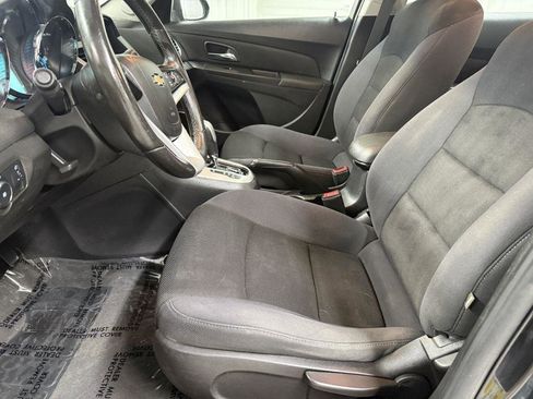 Used 2014 Chevrolet Cruze LT w/ All-Star Edition FWD image 9