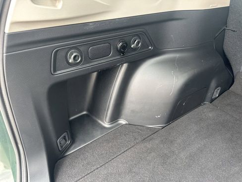 Used 2023 Subaru Forester Base image 27