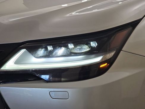 Certified 2022 Lexus LX 600 4WD w/ Appearance Package image 35