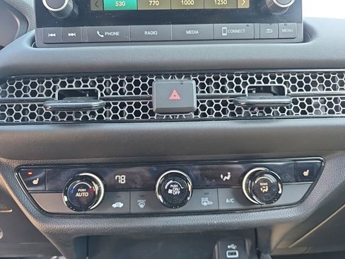 Used 2025 Honda HR-V Sport image 16