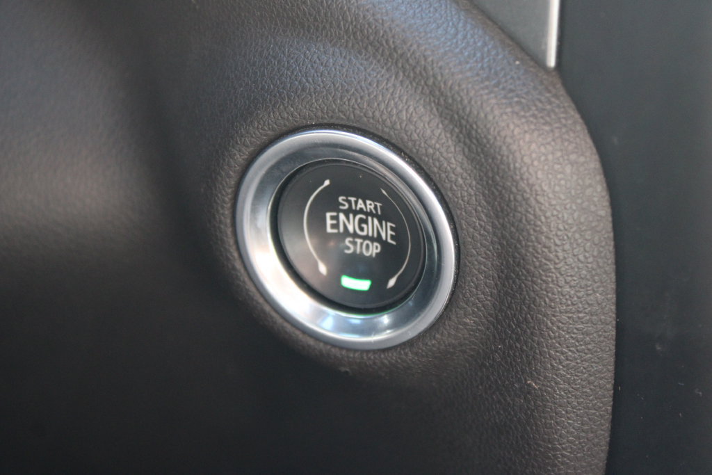 Used 2020 Chevrolet Silverado 1500 RST AWD/4WD image 39