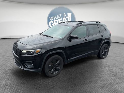 Used 2019 Jeep Cherokee Latitude Plus AWD/4WD image 8
