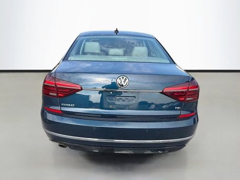 Used 2019 Volkswagen Passat 2.0T SE R-Line FWD image 6