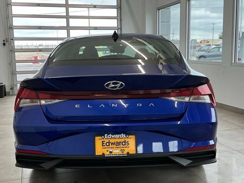 Used 2023 Hyundai Elantra SEL w/ Convenience Package FWD image 7