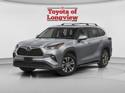 Certified 2026 Toyota Highlander XLE AWD/4WD image 1