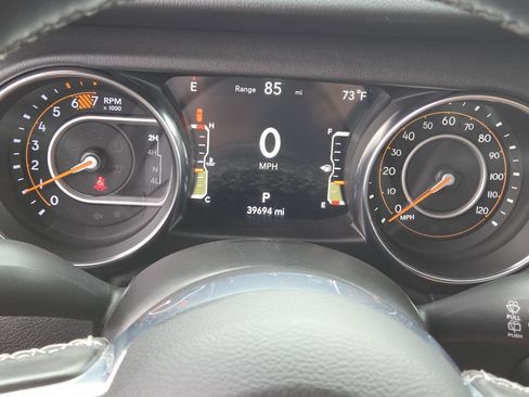 Used 2021 Jeep Wrangler Unlimited Sahara w/ Uconnect 4C Nav & Sound Group AWD/4WD image 20