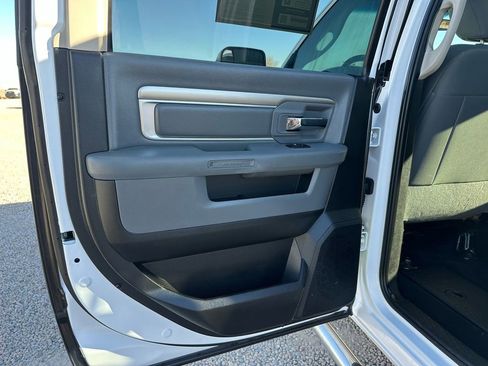 Used 2017 RAM 3500 SLT w/ Protection Group image 27