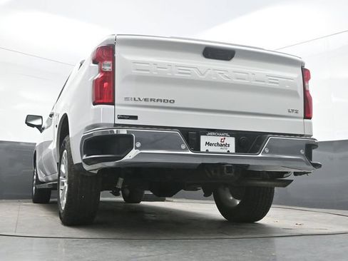 Used 2023 Chevrolet Silverado 1500 LTZ AWD/4WD image 39