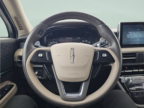 Used 2021 Lincoln Corsair AWD w/ Premium Package image 31