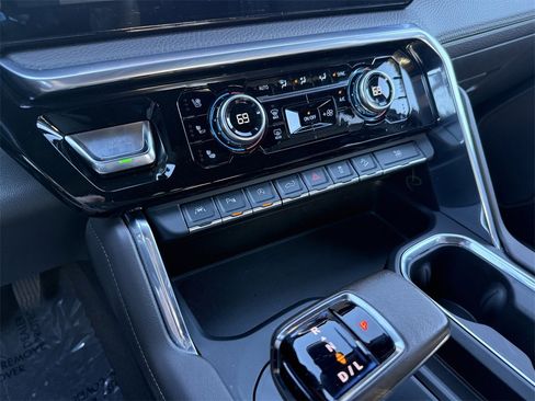 Used 2022 GMC Sierra 1500 Denali w/ Technology Package image 20