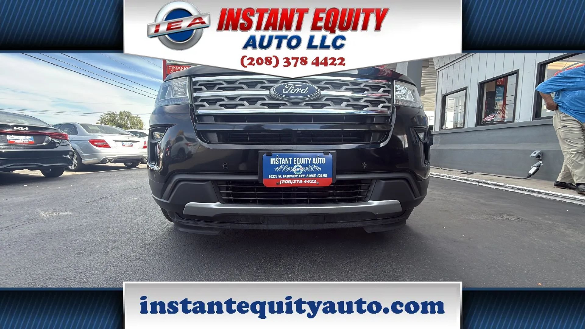 Used 2019 Ford Explorer XLT w/ Equipment Group 202A AWD/4WD image 24