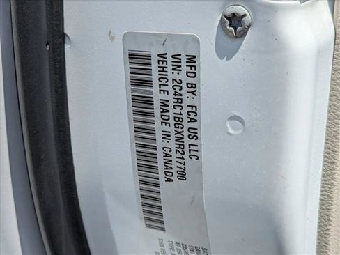 Used 2022 Chrysler Pacifica Touring-L FWD image 22