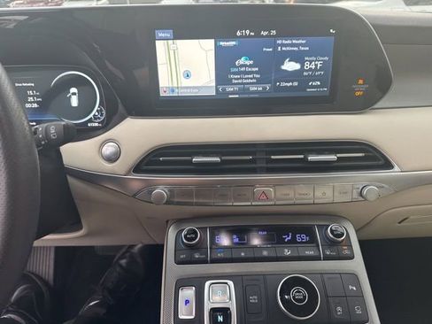 Used 2020 Hyundai Palisade Limited FWD image 6