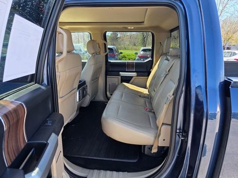 Used 2016 Ford F150 Lariat w/ Equipment Group 502A Luxury AWD/4WD image 17