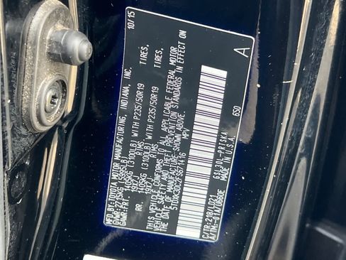 Used 2015 Toyota Sienna SE w/ SE Preferred Package FWD image 36