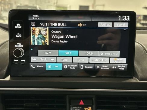 Used 2025 Honda Pilot EX-L image 16