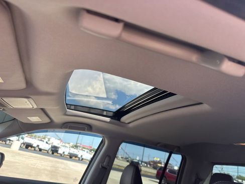 Used 2022 Honda Ridgeline RTL image 2