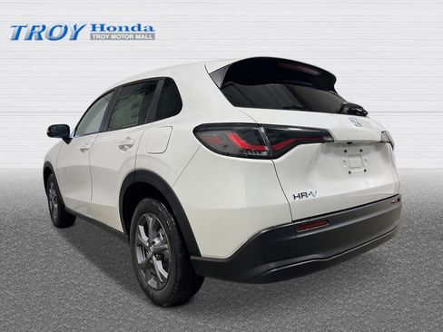 New 2027 Honda HR-V LX image 3