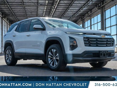 Used 2025 Chevrolet Equinox LT image 32