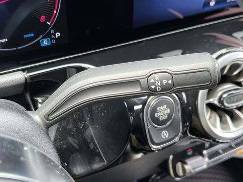 Certified 2025 Mercedes-Benz GLA 250 4MATIC image 20