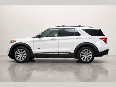 Used 2021 Ford Explorer King Ranch w/ Premium Technology Package AWD/4WD image 9
