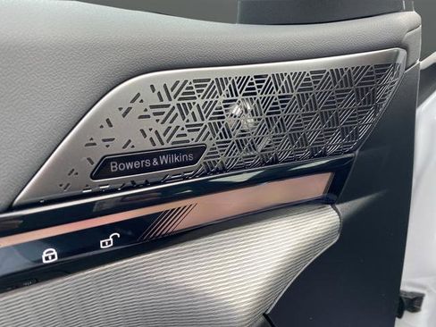 Used 2024 BMW 540i xDrive w/ Executive Package image 42