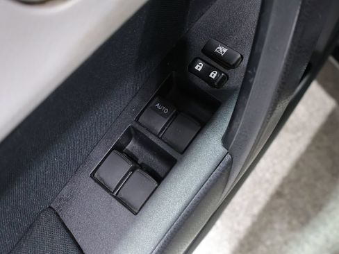 Used 2015 Toyota Corolla LE FWD image 13