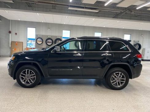 Used 2022 Jeep Grand Cherokee Limited image 12