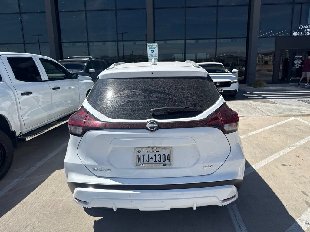 Used 2024 Nissan Kicks SV FWD image 10