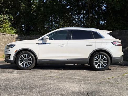 Used 2019 Lincoln Nautilus Select FWD image 9